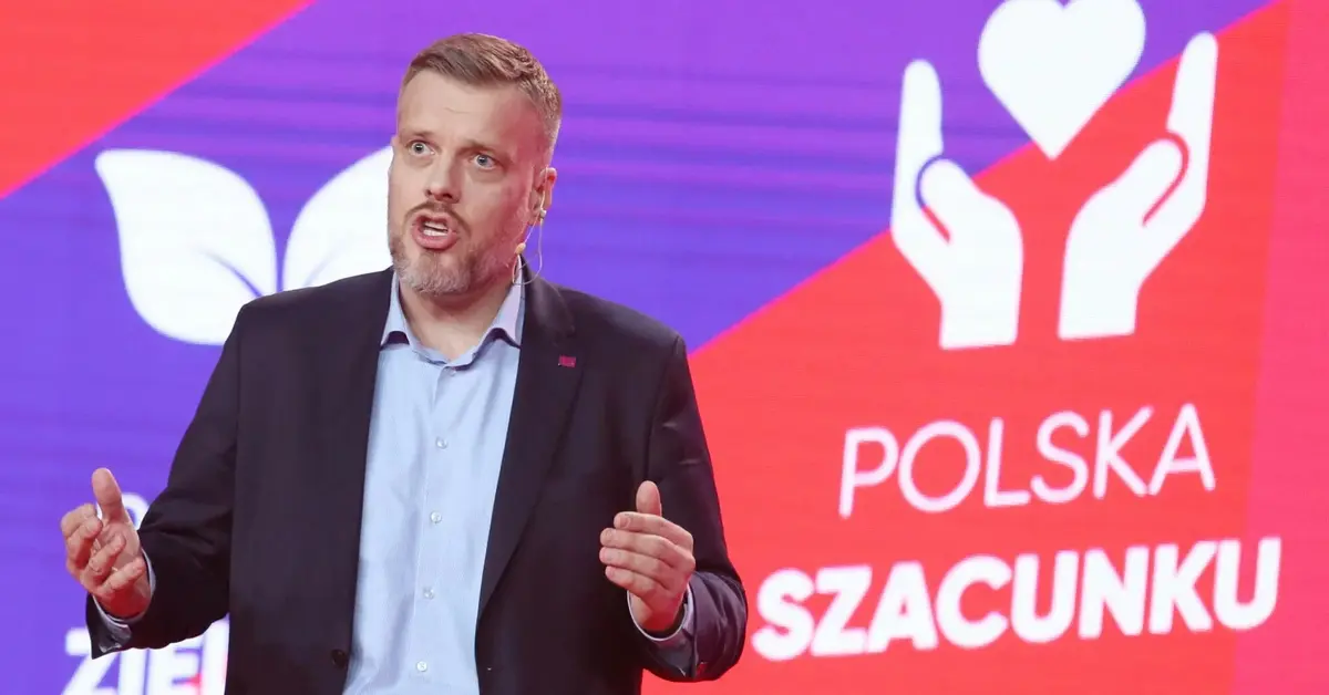 Adrian Zandberg przemawia na Spotkaniu Lewicy