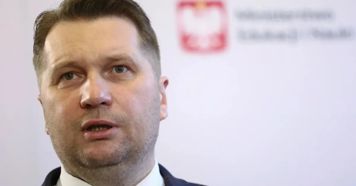 Główne zdjęcie - Minister edukacji zapowiada podwyżki dla nauczycieli