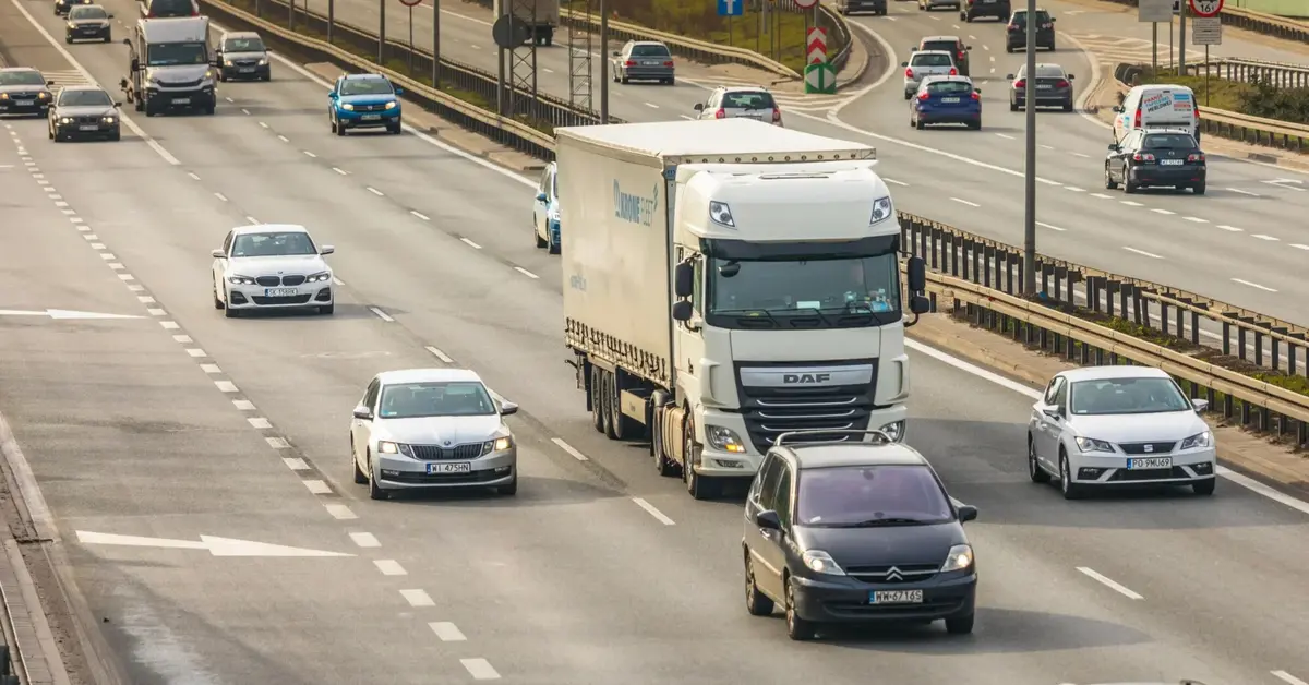 E-toll ma usprawnić jazdę samochodów na autostradzie