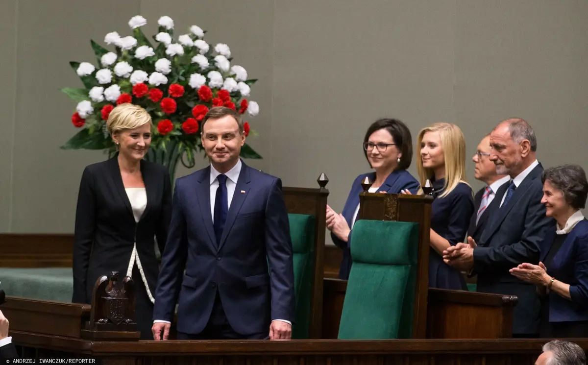 Uroczystosc zaprzysiezenia przed Zgromadzeniem Narodowym w Sejmie, z boku Jan Tadeusz Duda