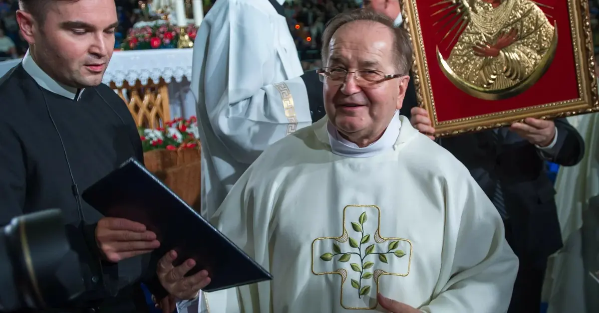 Ojciec Rydzyk podczas mszy św.