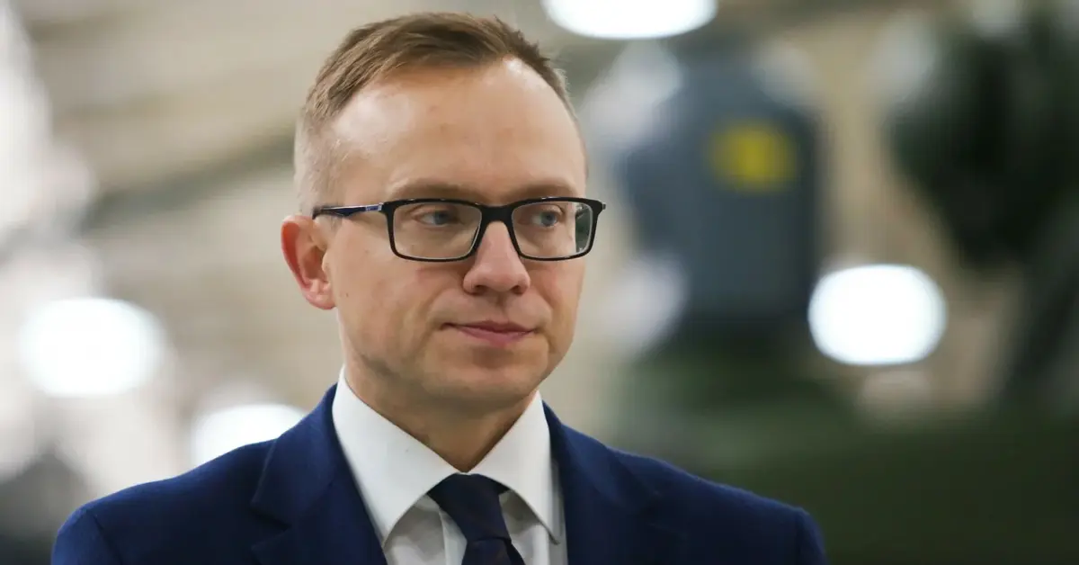 Główne zdjęcie - Artur Soboń - wiek, wykształcenie, rodzina. Wszystko, co warto wiedzieć o nowym wiceministrze finansów