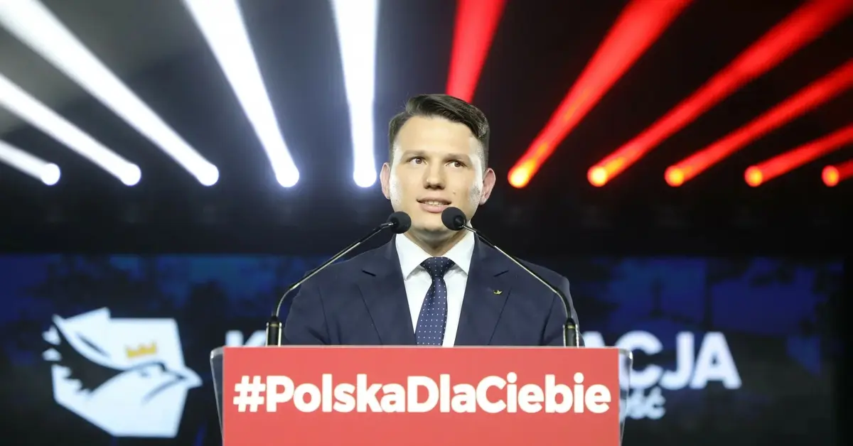 Sławomir Mentzen podczas konwencji programowej Konfederacji Wolność i Niepodległość