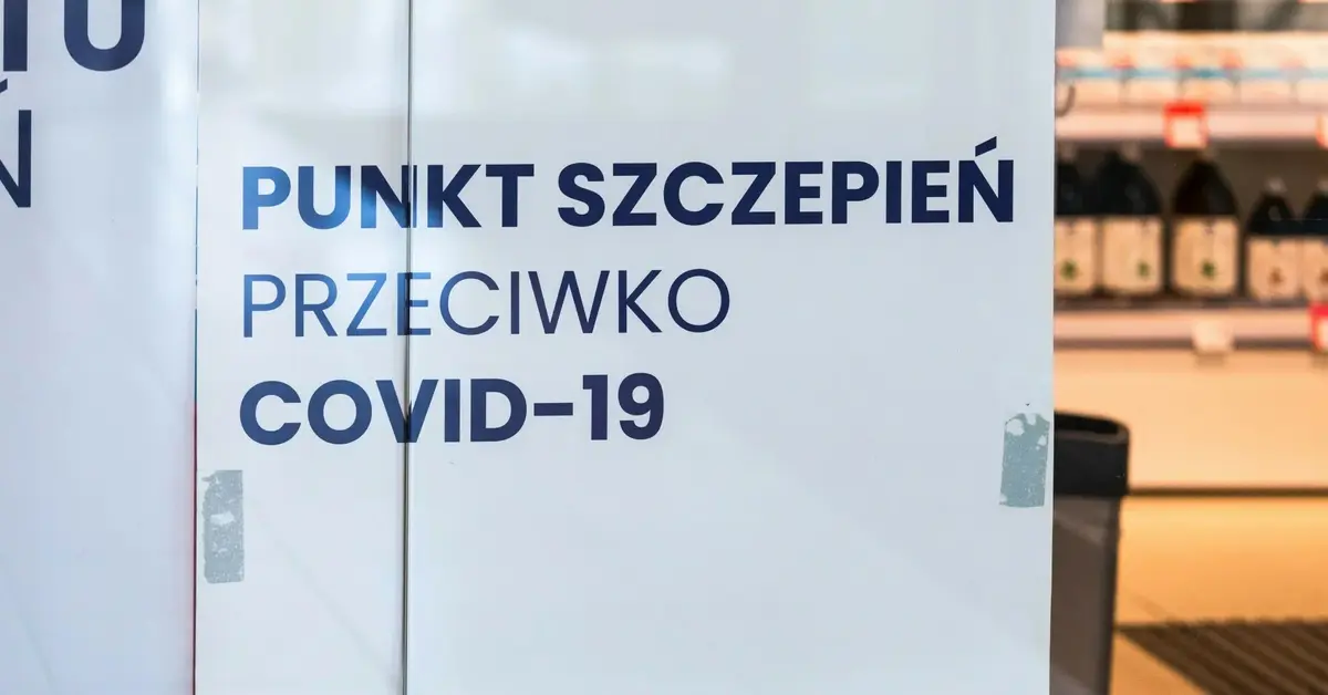 Główne zdjęcie - Niski poziom zaszczepienia zaszkodzi gospodarce? Eksperci nie mają wątpliwości!