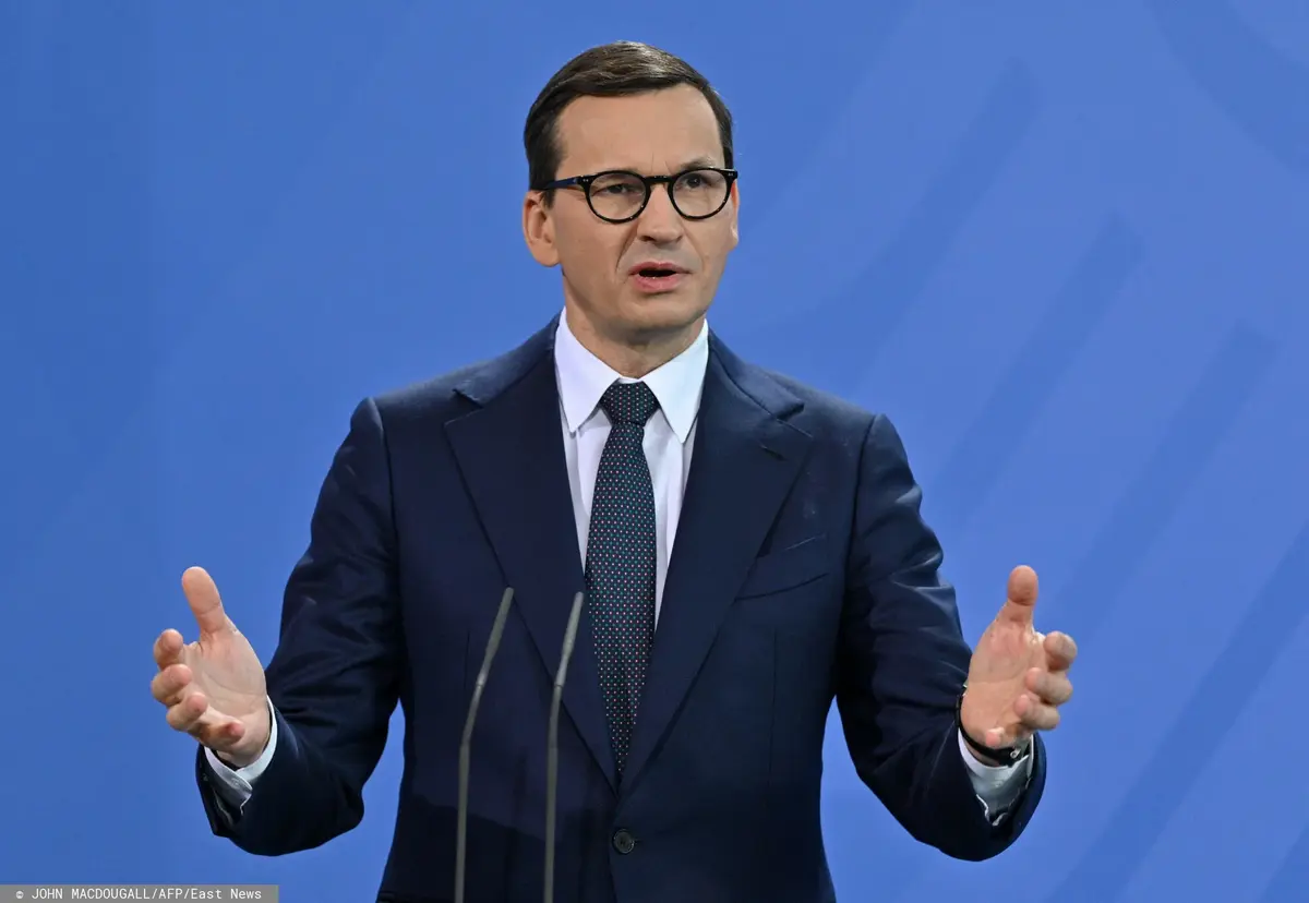 Mateusz Morawiecki przemawiający w czasie konferencji prasowej 