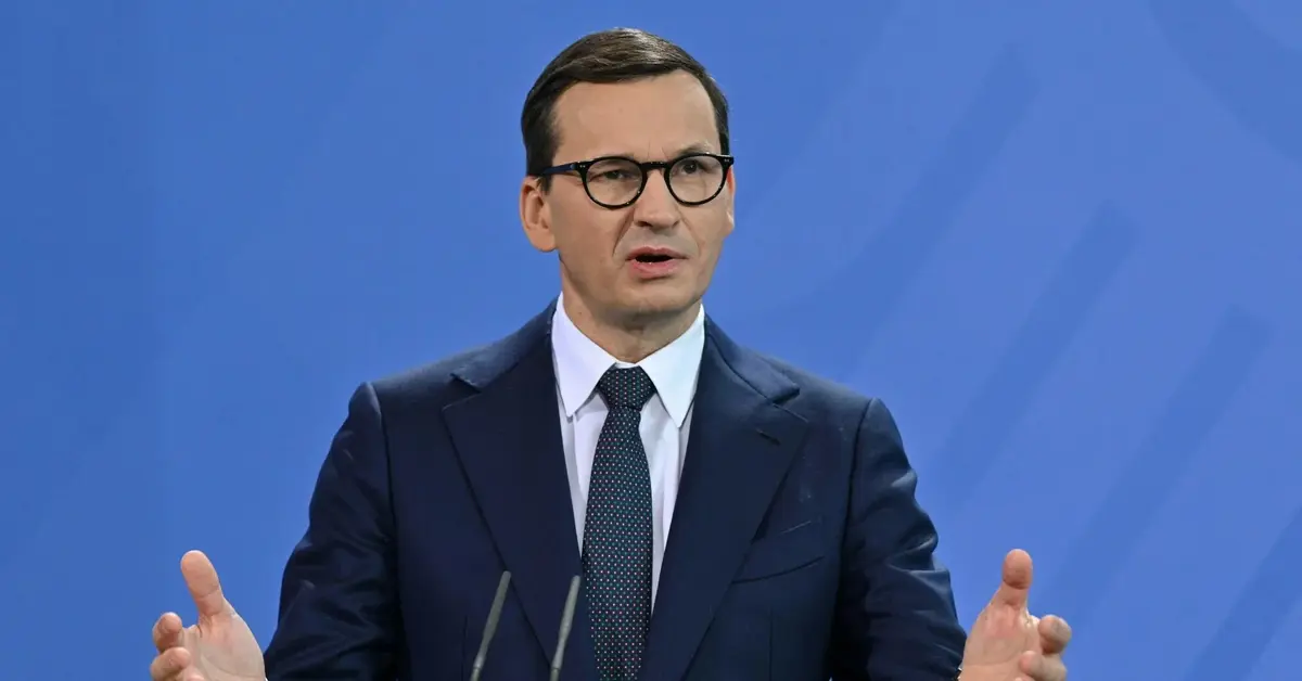 Mateusz Morawiecki przemawiający w czasie konferencji prasowej 