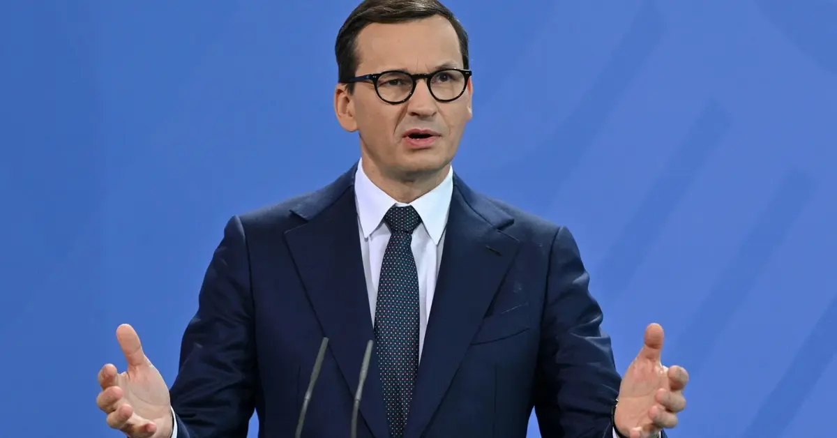 Mateusz Morawiecki przemawiający w czasie konferencji prasowej 