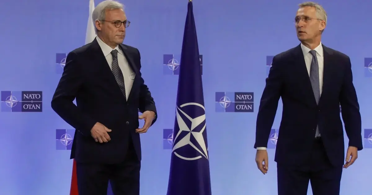  Aleksander Fomin, Siergiej Riabkow i Jens Stoltenberg 