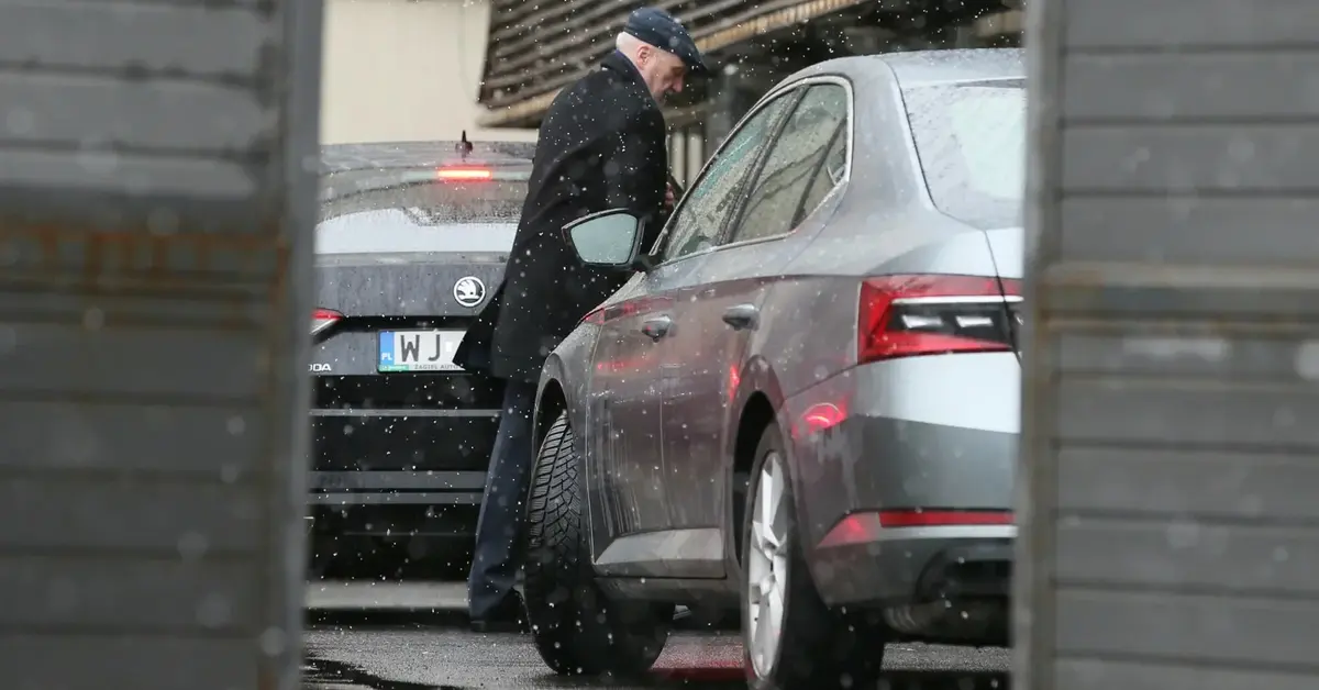 Główne zdjęcie - Limuzyna Macierewicza pędziła ponad 100 km/h w centrum miasta