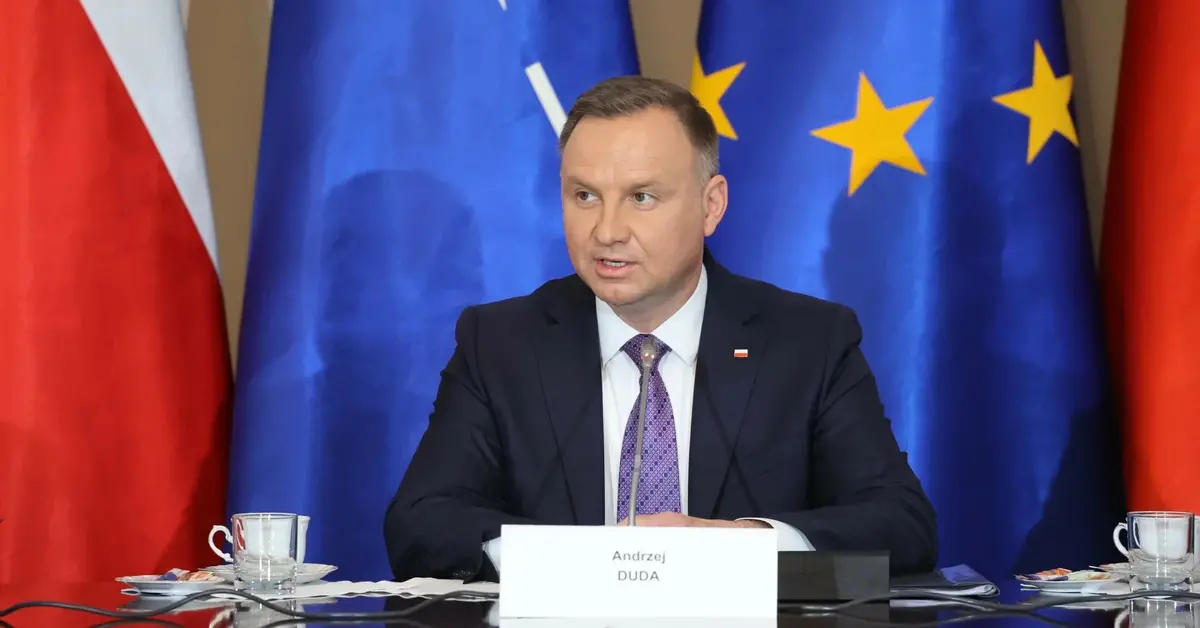 Główne zdjęcie - Andrzej Duda narzeka na inflację. "Mam kredyt i płacę coraz wyższe raty"