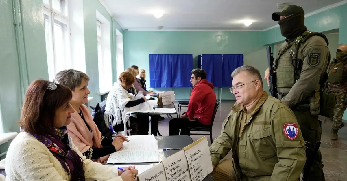 Główne zdjęcie - Referenda jak za Stalina. Niemcy "nie uznają wyników", USA dośle broń