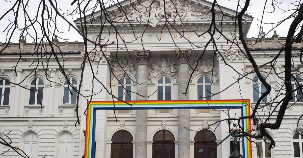 Front budynku Narodowej Galerii Sztuki Zachęta.