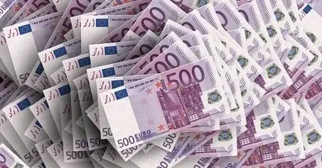 Banknoty po 500 euro