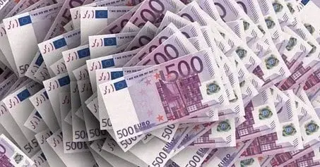 Banknoty po 500 euro