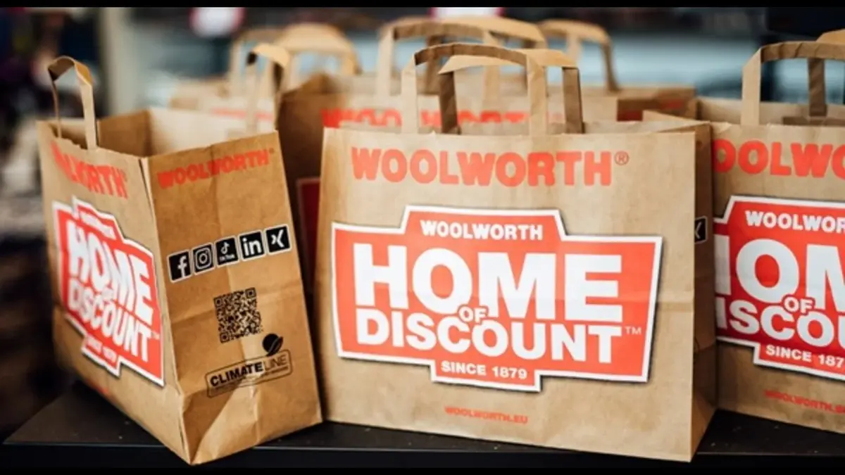 Torby zakupowe ze sklepu Woolworth