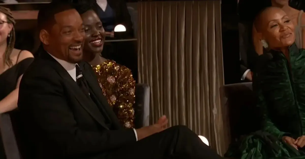 Will Smith śmieje się z żartu Chrisa Rocka