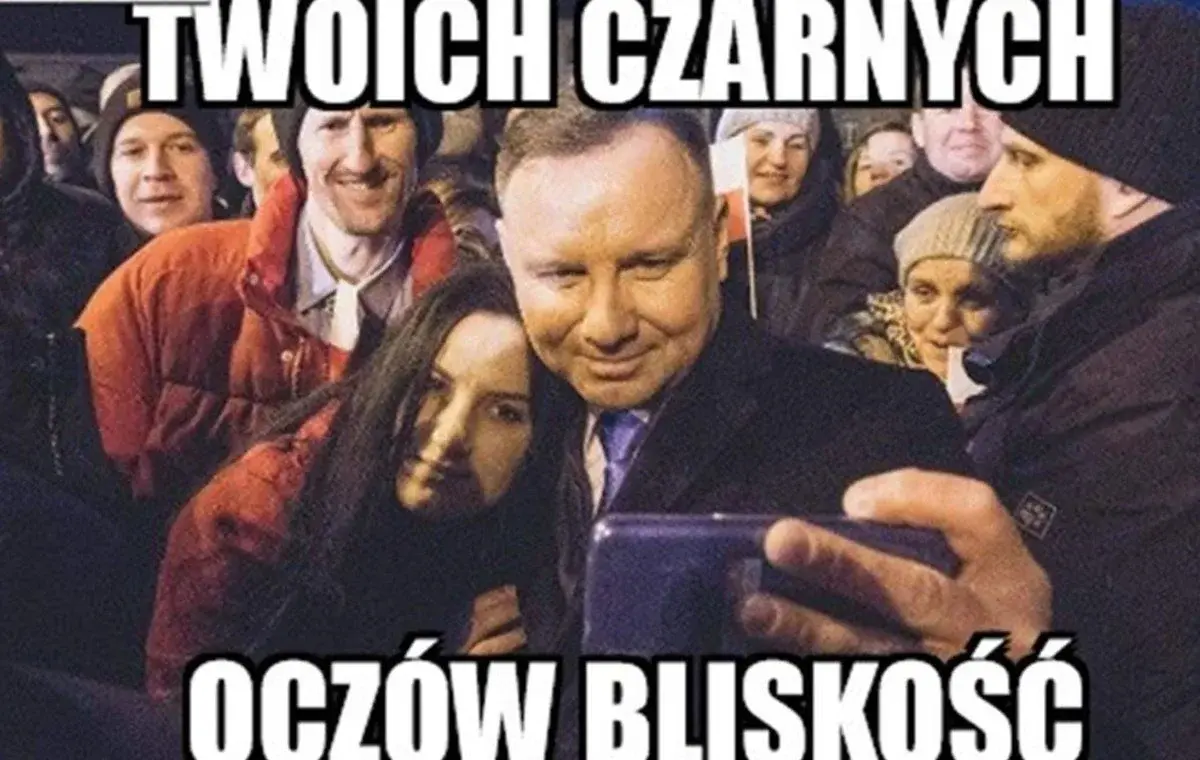 Andrzej Duda mem z kobietą