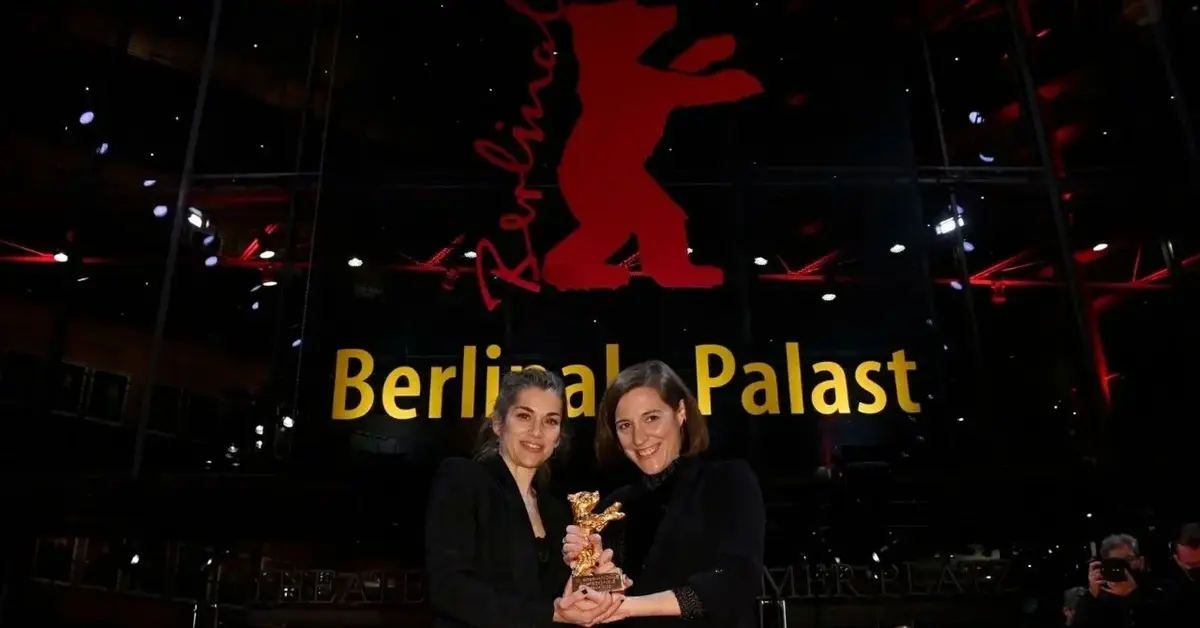 Główne zdjęcie - Berlinale 2022. "Alcarràs" Carli Simón ze Złotym Niedźwiedziem!