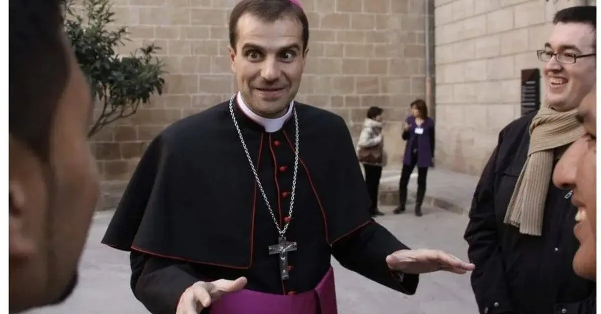 Główne zdjęcie - Biskup z Hiszpanii wydalony ze stanu kapłańskiego. "Został opętany"