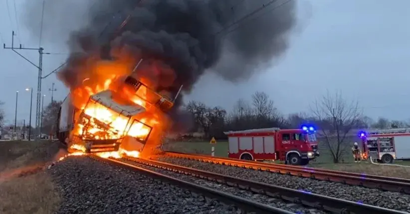 Płonąca ciężarówka