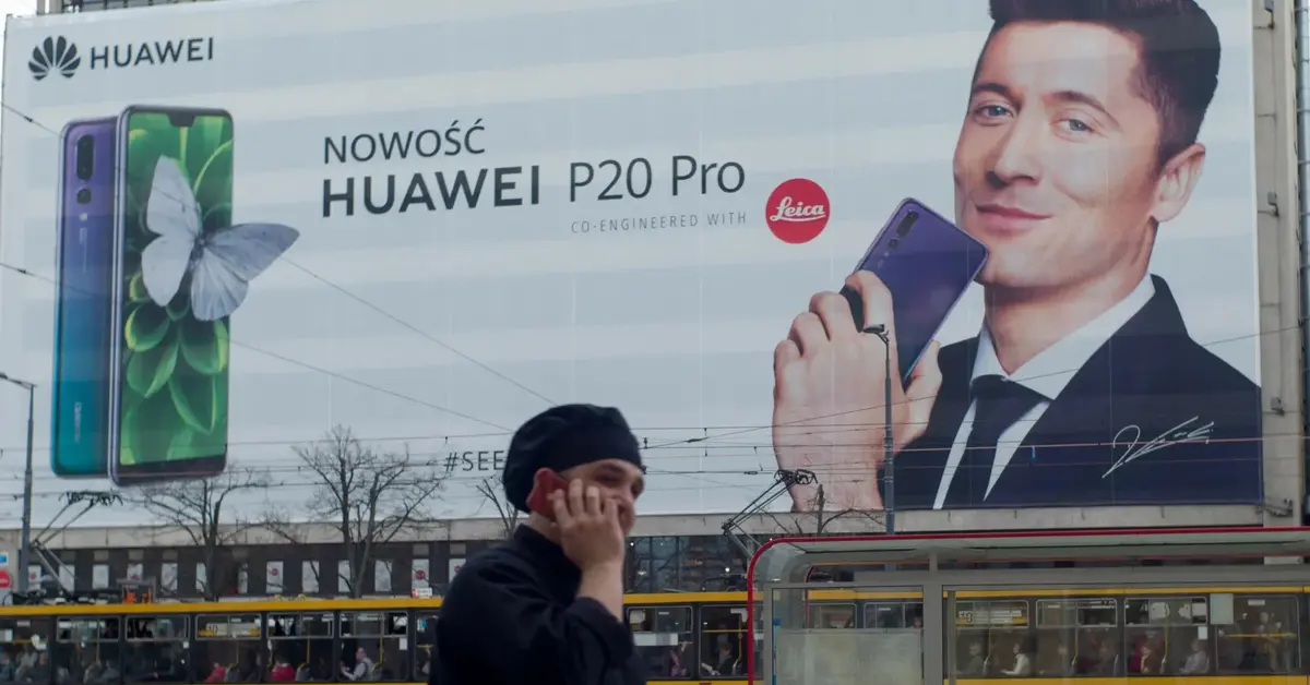Robert Lewandowski reklamuje Huawei