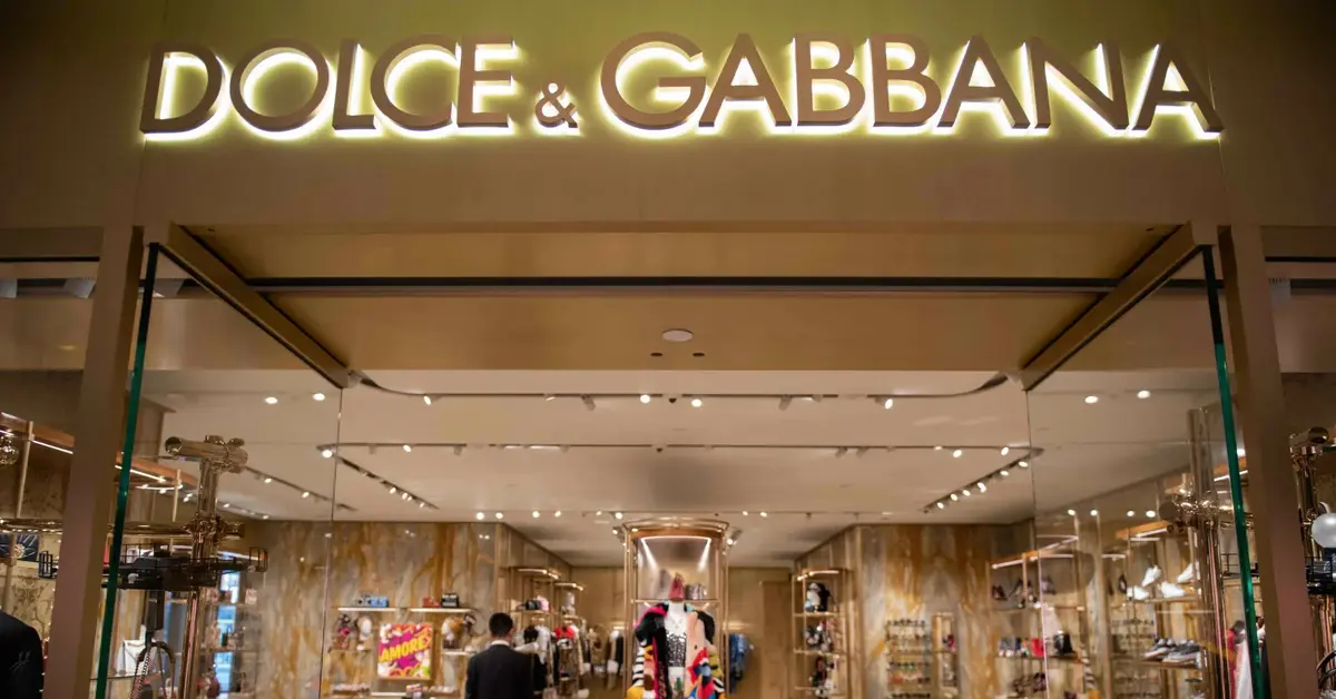 Główne zdjęcie - Dolce & Gabbana oficjalnie rezygnuje z prawdziwych futer
