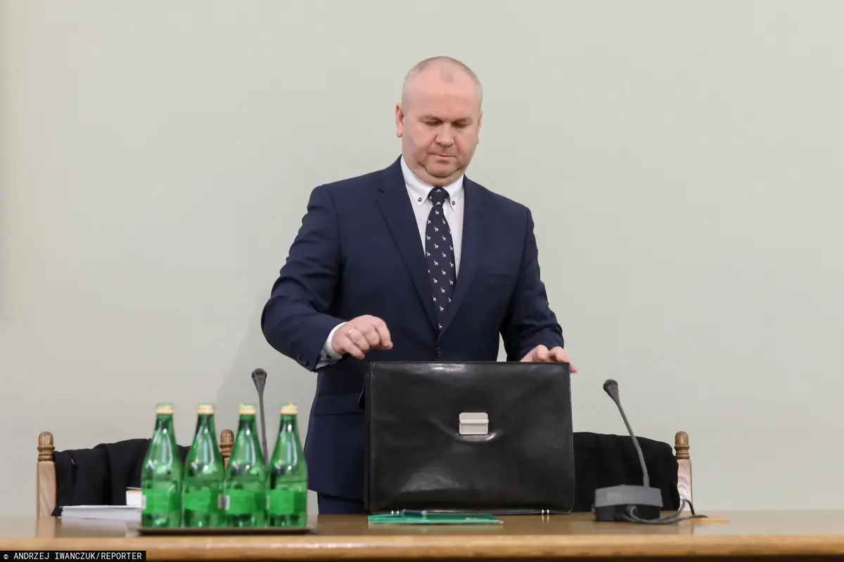 Przesłuchanie Pawła Wojtunika - komisja śledcza ds. VAT