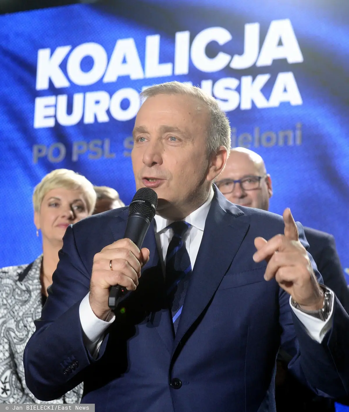 Grzegorz Schetyna na wieczorze wyborczym Koalicji Obywatelskiej