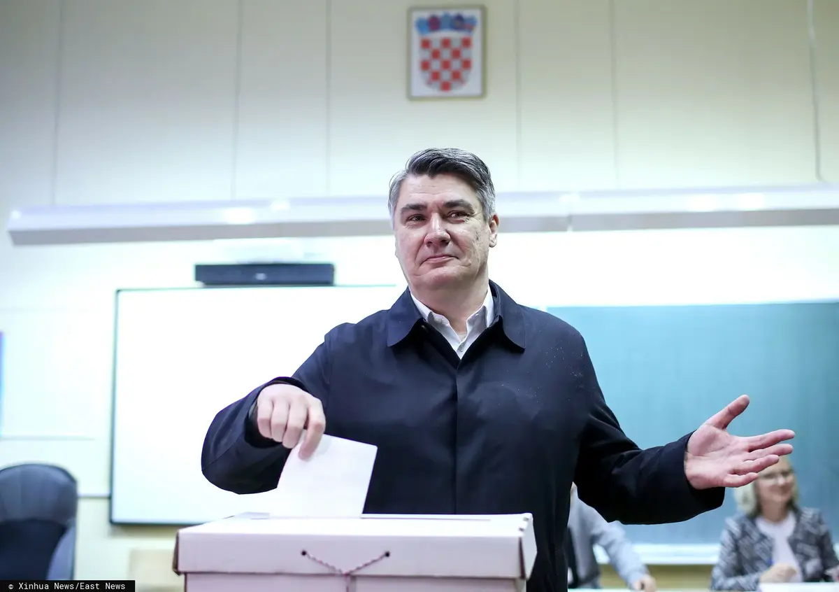 Zoran Milanovic oddający głos w wyborach
