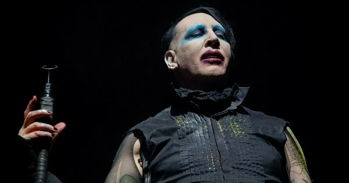 Marilyn Manson w trakcie koncertu.