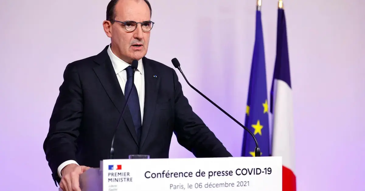 Francuski premier Jean Castex ogłaszający restrykcje