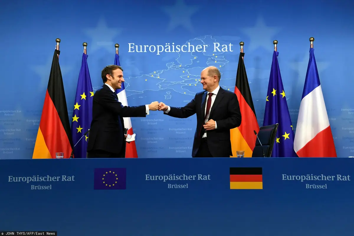 Macron i Scholz. Szczyt UE w Brukseli