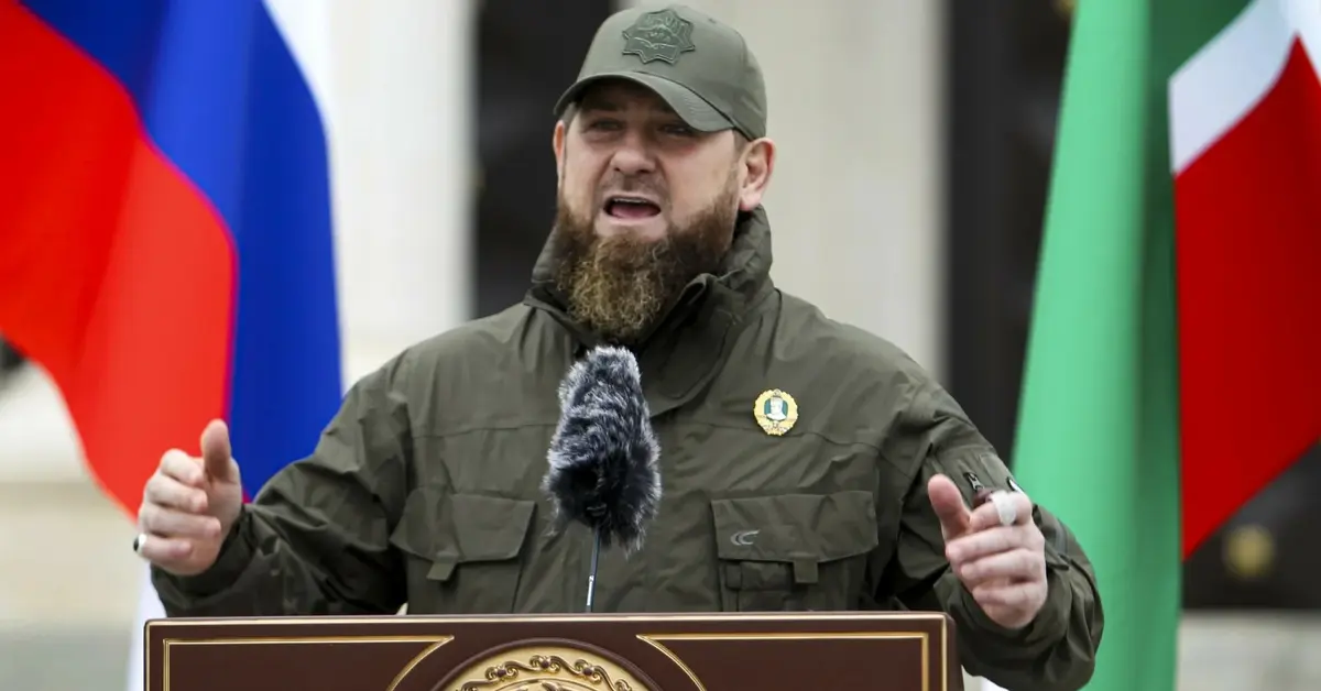 Główne zdjęcie - Kadyrow ma dość Putina. Tylko czeka, żeby wbić mu nóż w plecy 