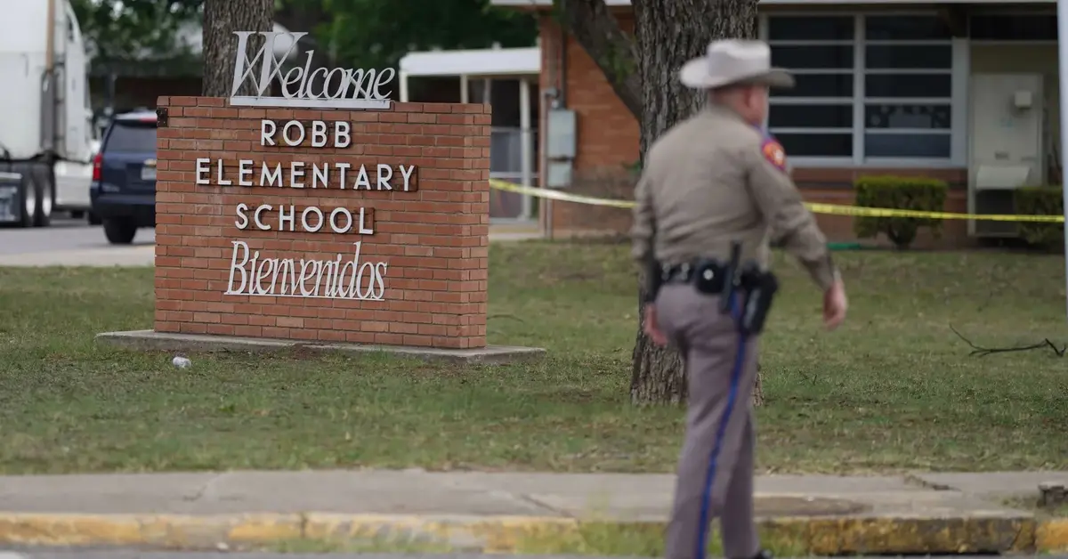 Główne zdjęcie - Masakra w szkole podstawowej w Teksasie. 18-letni zabójca zabił co najmniej 21 osób