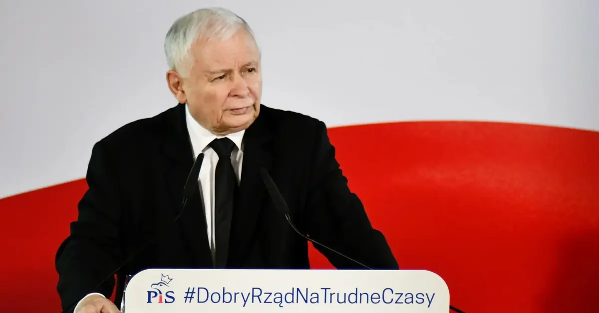 Główne zdjęcie - Kaczyński bardzo gorąco przywitany w Kórniku. Wychodził tylnymi drzwiami