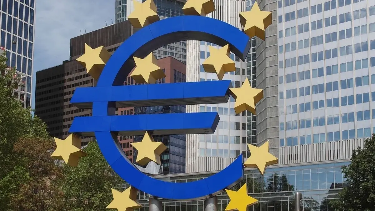 Europejski Bank Centralny odpowiada za utrzymanie waluty