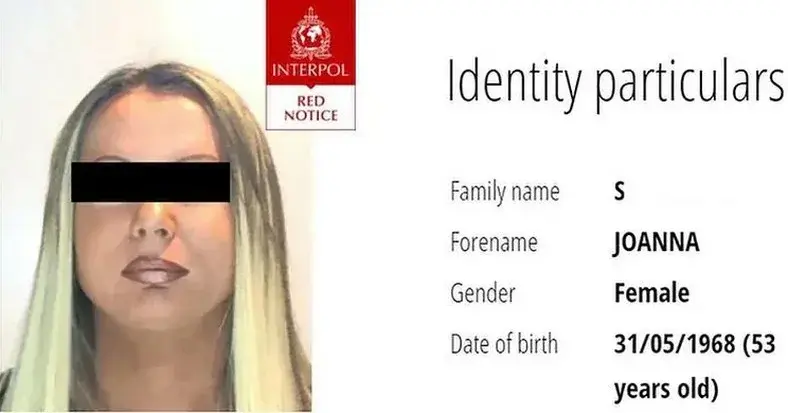 karta z kartoteki Interpolu przedstawiające Joannę S.