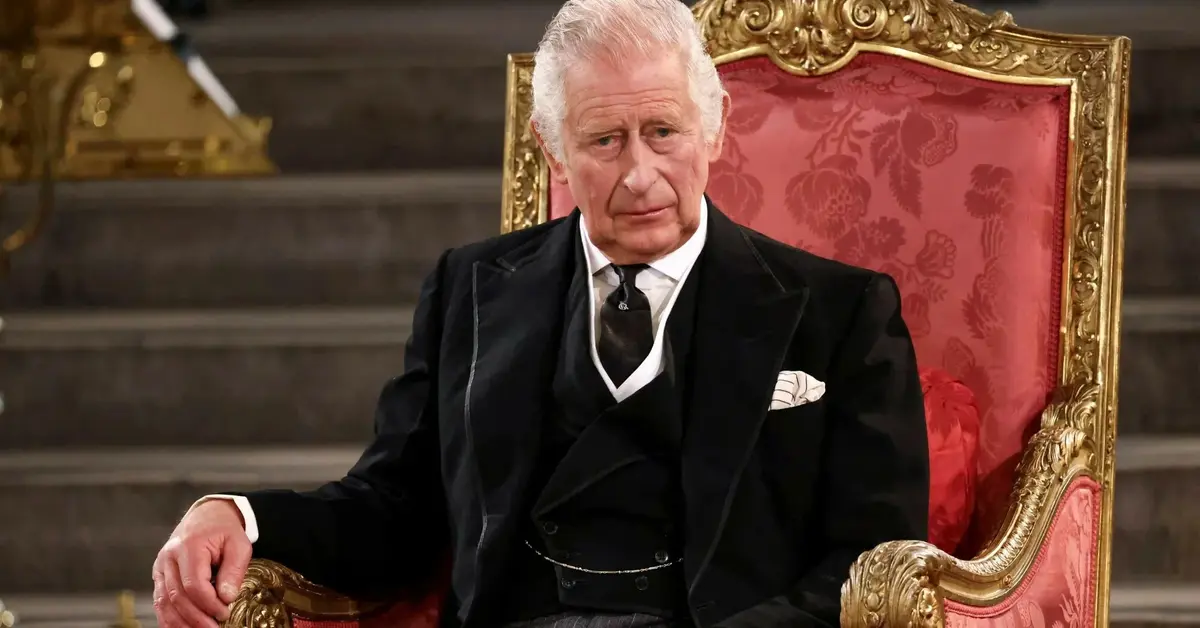 Król Wielkiej Brytanii Karol III uczestniczy w prezentacji przemówień obu izb parlamentu w Westminster Hall