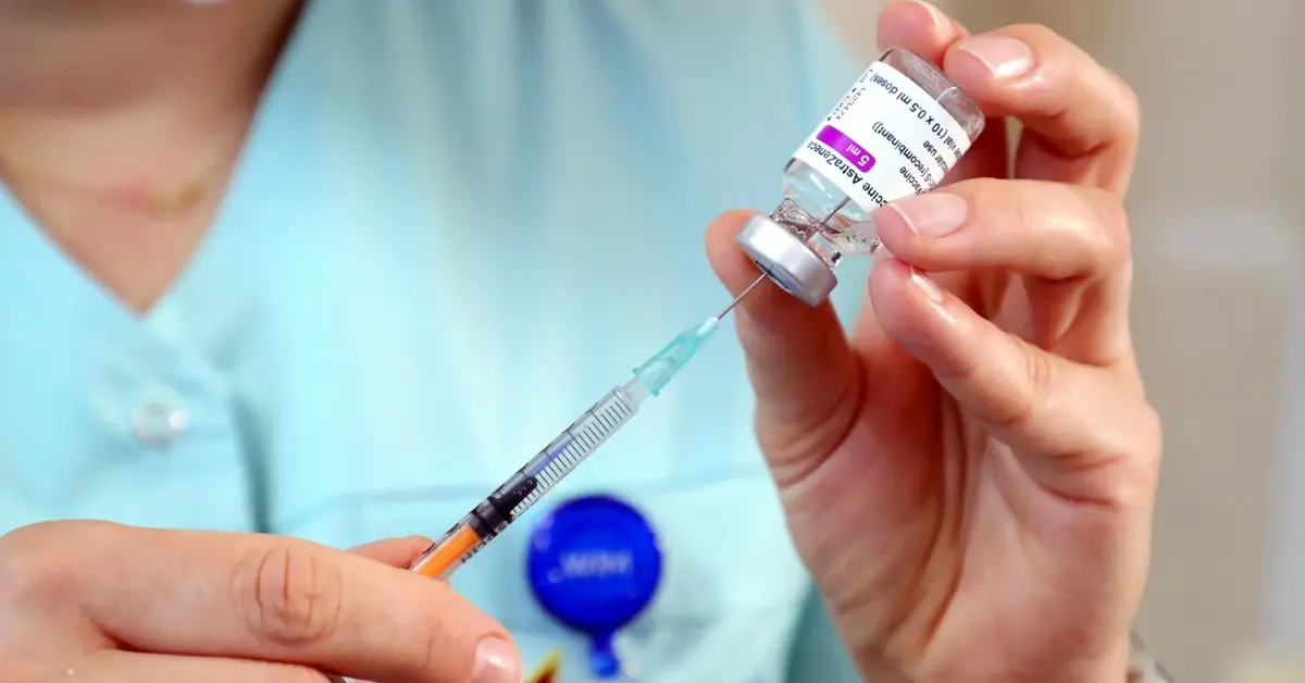 Główne zdjęcie - Która szczepionka najdłużej chroni przed  Covid-19?