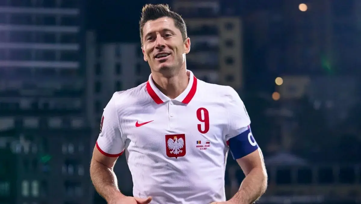Lewandowski w koszulce Polski